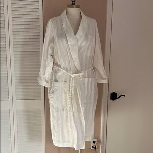 Saks Fifth Avenue Cream white cotton striped Robe size Large vintage  bridal